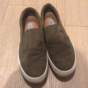Olive green Steve Madden suede slip on sneakers!!